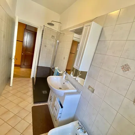 Beada Home, A Pochi Passi Dal Centro Storico Di E Da Navigli, Con Fermata Metropolitana A Pochi Passi! Apartment
