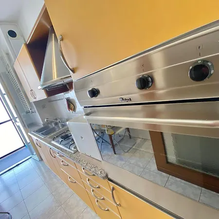 Apartment Beada Home, A Pochi Passi Dal Centro Storico Di E Da Navigli, Con Fermata Metropolitana A Pochi Passi!